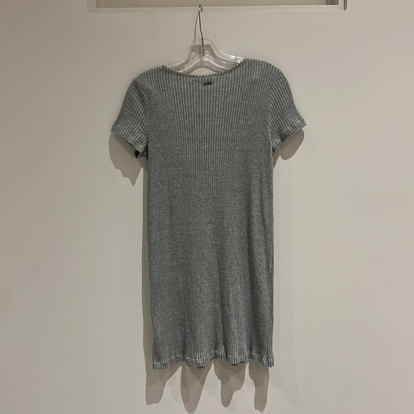Roxy gray ribbed lace up dress. Size M - Picture 3 of 6